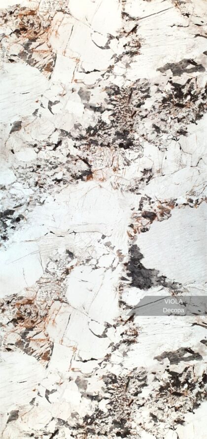 ПВЦ панел Viola е масивен ПВЦ панел со кафенкасто-виолетов мермерен изглед, наменет за ѕидна и таванска облога во внатрешни простории.