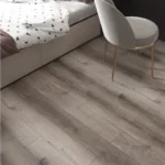 Винилна подна плочка 93x16cm LVT 06 самолеплива со релјефна површина