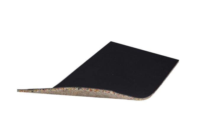 Трисоро 1.1cm – звучноизолациски панел со бариера • Инсталација: на ѕид, плафон, врата, под (како подлога под ламинат или паркет) • Структура: апсорпциски слој + звучна бариера (масивен слој за блокада на звук) • Дебелина: 33 mm • Димензија: 50 cm x 100 cm • Функција: • апсорпција на внатрешен шум • намалување одѕвонување • значително ограничување на пренос на звук преку ѕидови/подови • Примена: канцеларии, студија, домашни кина, серверски простории, работни простории • Инсталација: на ѕид, плафон, врата, под (како подлога под ламинат или паркет)